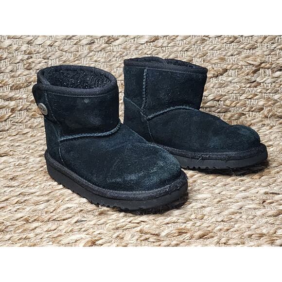 UGG Jona Boot Girls Size 10 Ankle Boots Black Winter Suede Solid - Picture 2 of 12